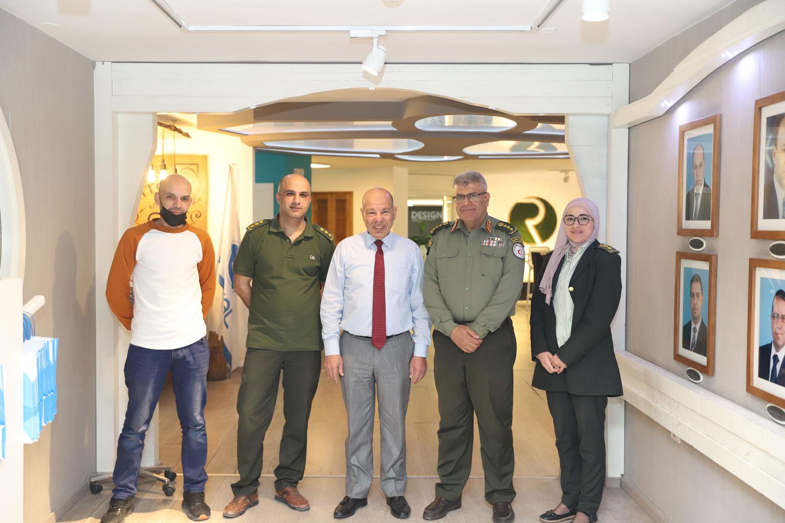 Royal hosts a delegation from the military medical services in Hebron