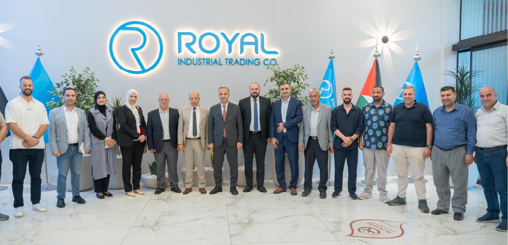 شركة رويال تستقبل رئيس وأعضاء ومهندسي بلدية الخليل