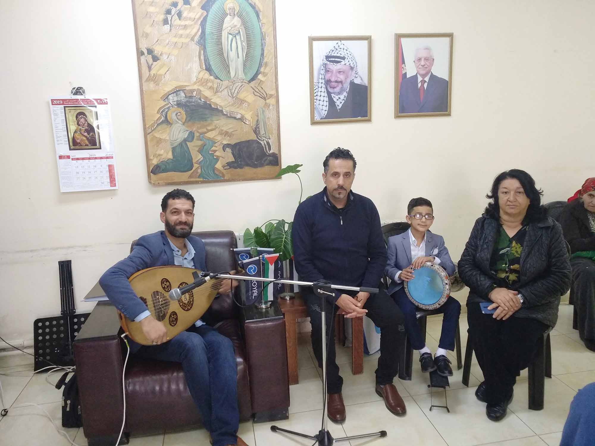 Royal is preparing a special event for the elderly home in Ramallah